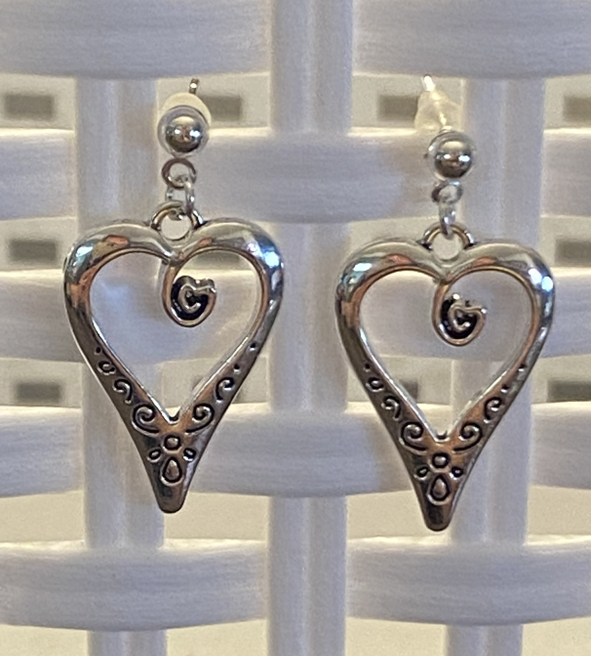 Silver Toned Swirly Heart Earrings 